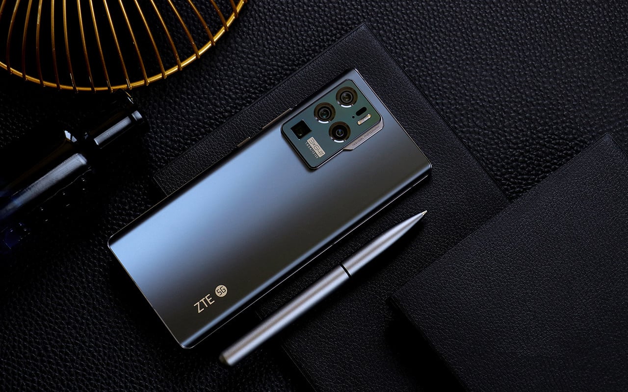 ZTE Axon 40 Ultra